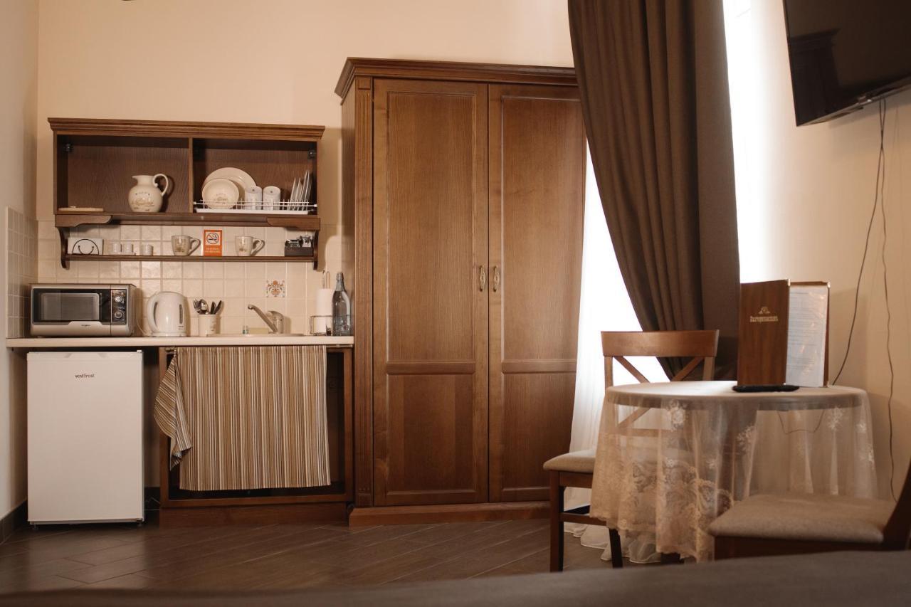 Ekaterinoslav Hotel Dnipro Bagian luar foto