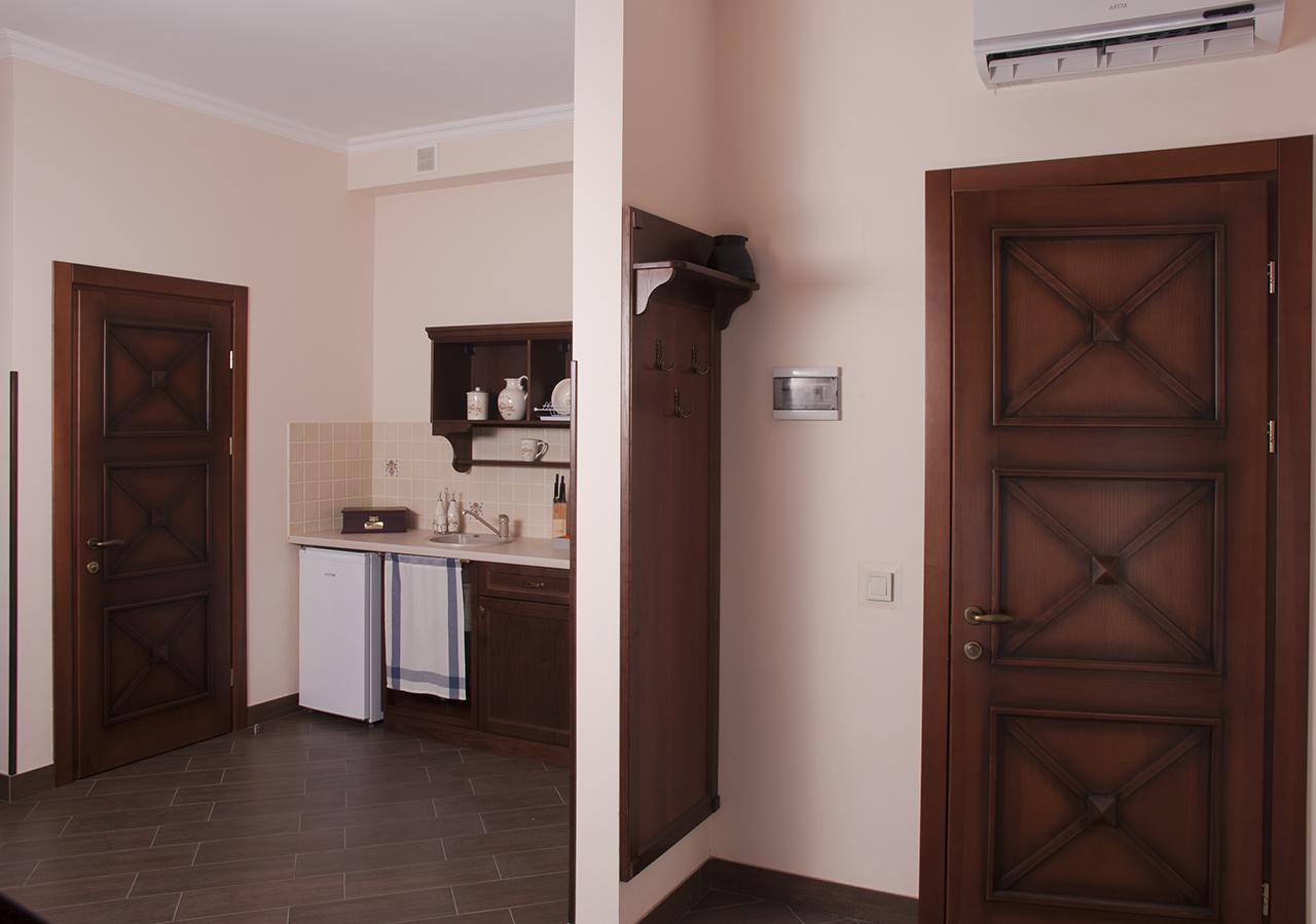 Ekaterinoslav Hotel Dnipro Bagian luar foto