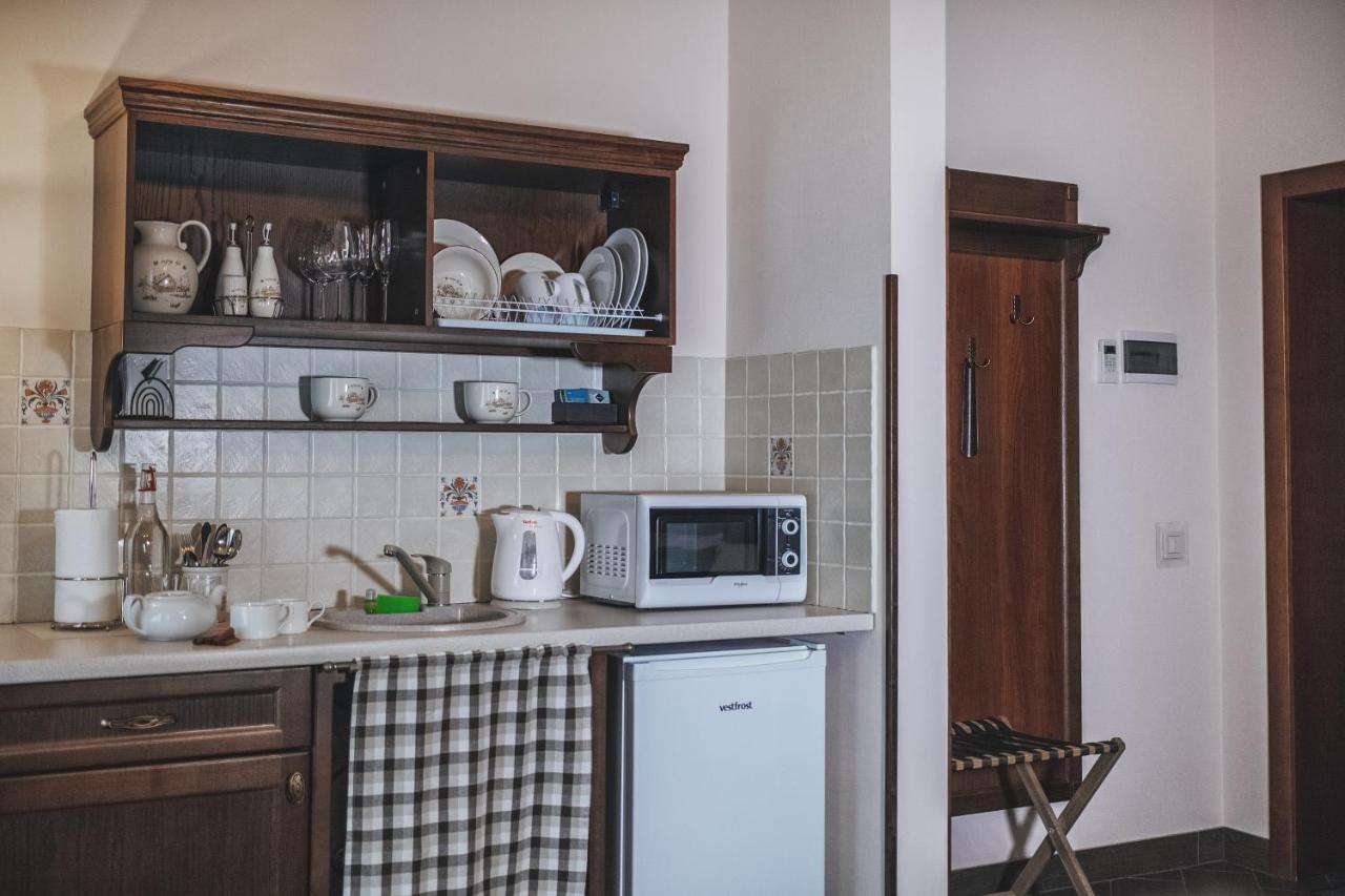 Ekaterinoslav Hotel Dnipro Bagian luar foto